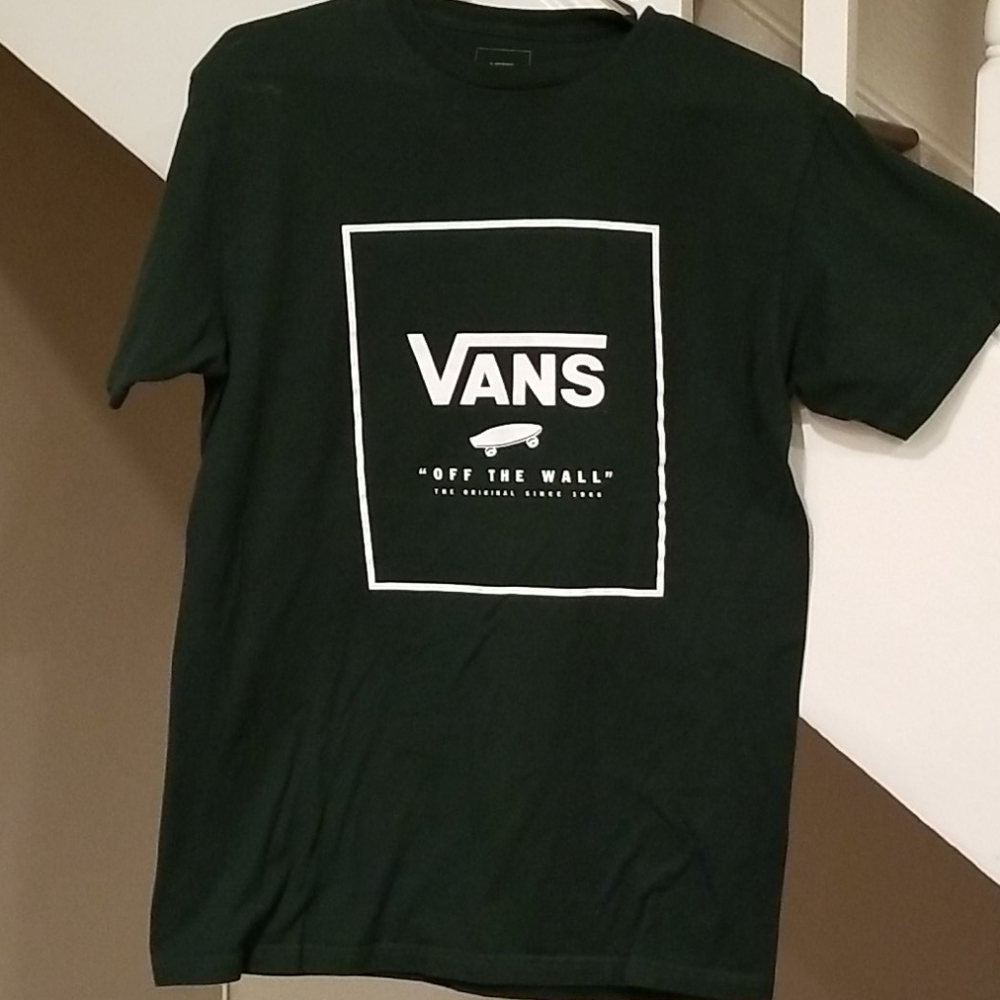 ⛔️SOLD⛔️Van's Mens Dark Green Tshirt